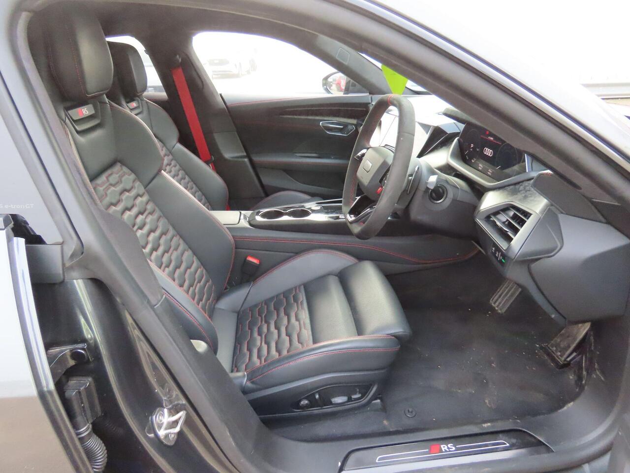 Audi RS e-tron GT KP74MSY