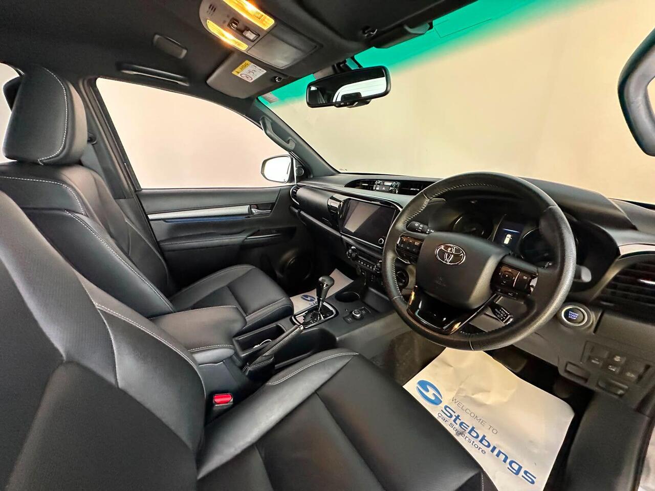 Toyota Hilux MF25BBE