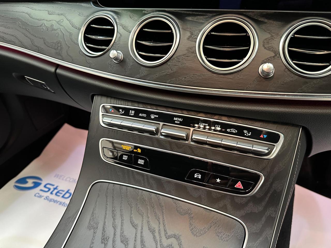Mercedes-Benz E Class LO70NUB
