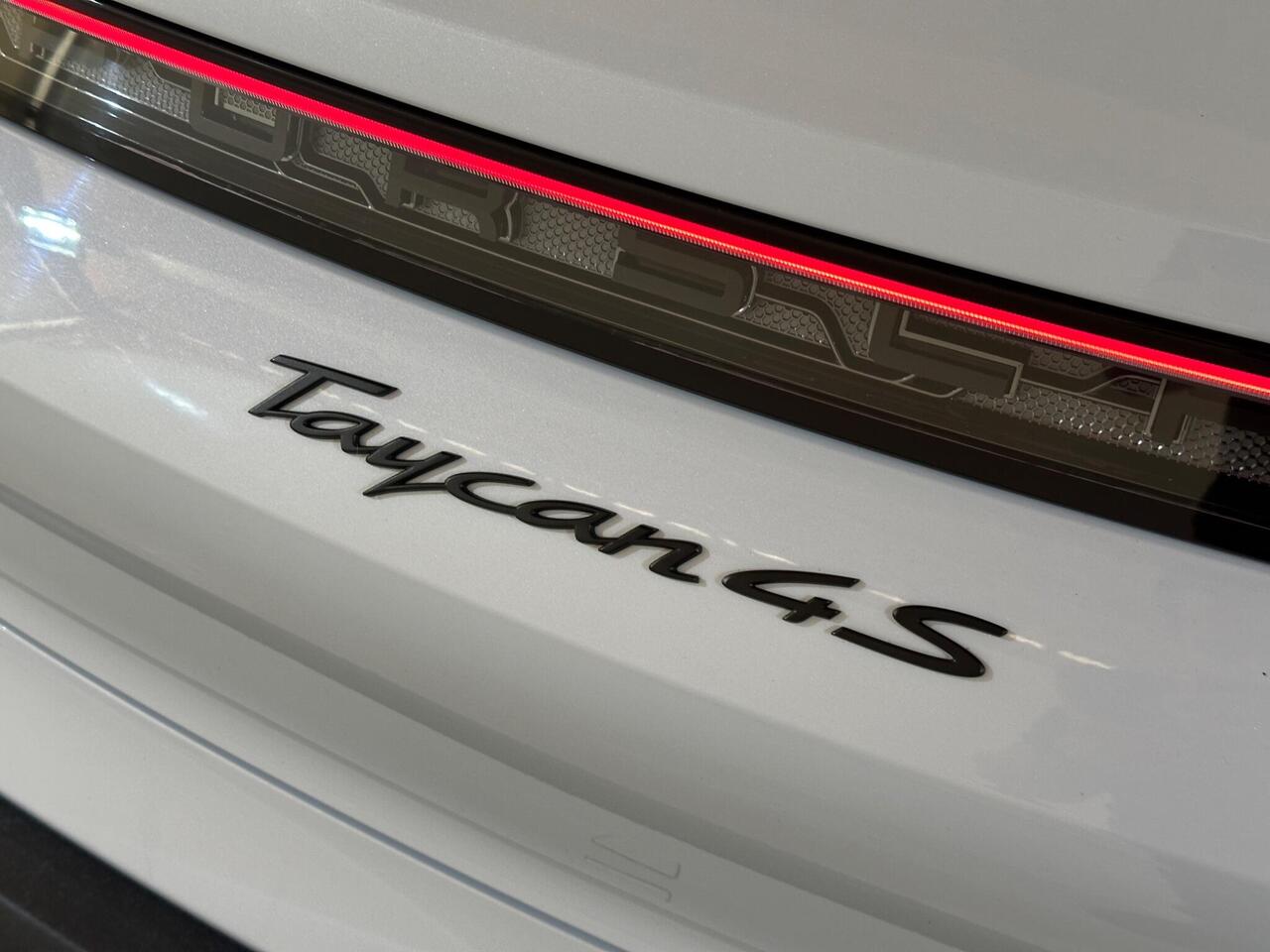 Porsche Taycan AO23YCN