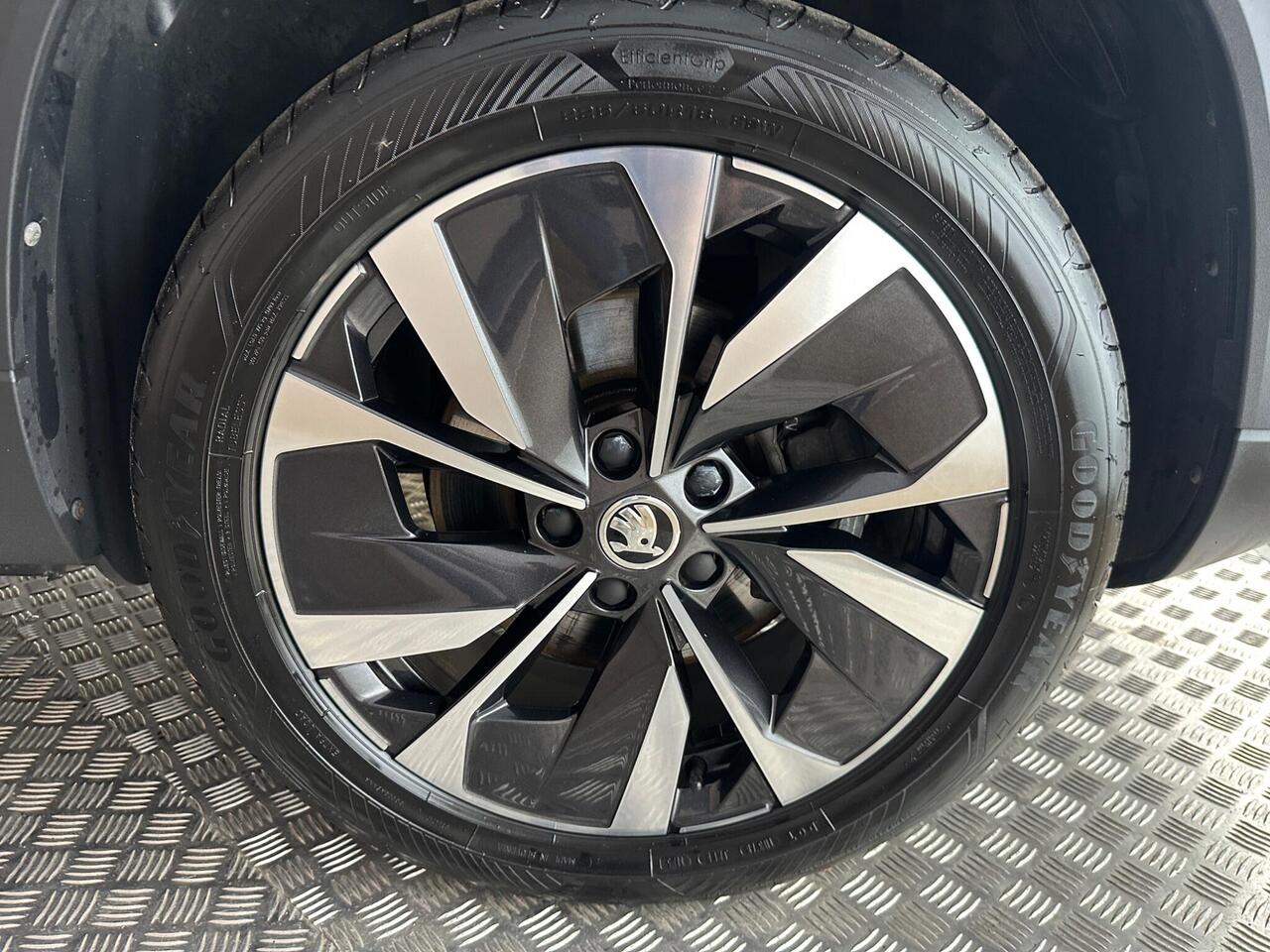 Skoda Karoq LF23SFO