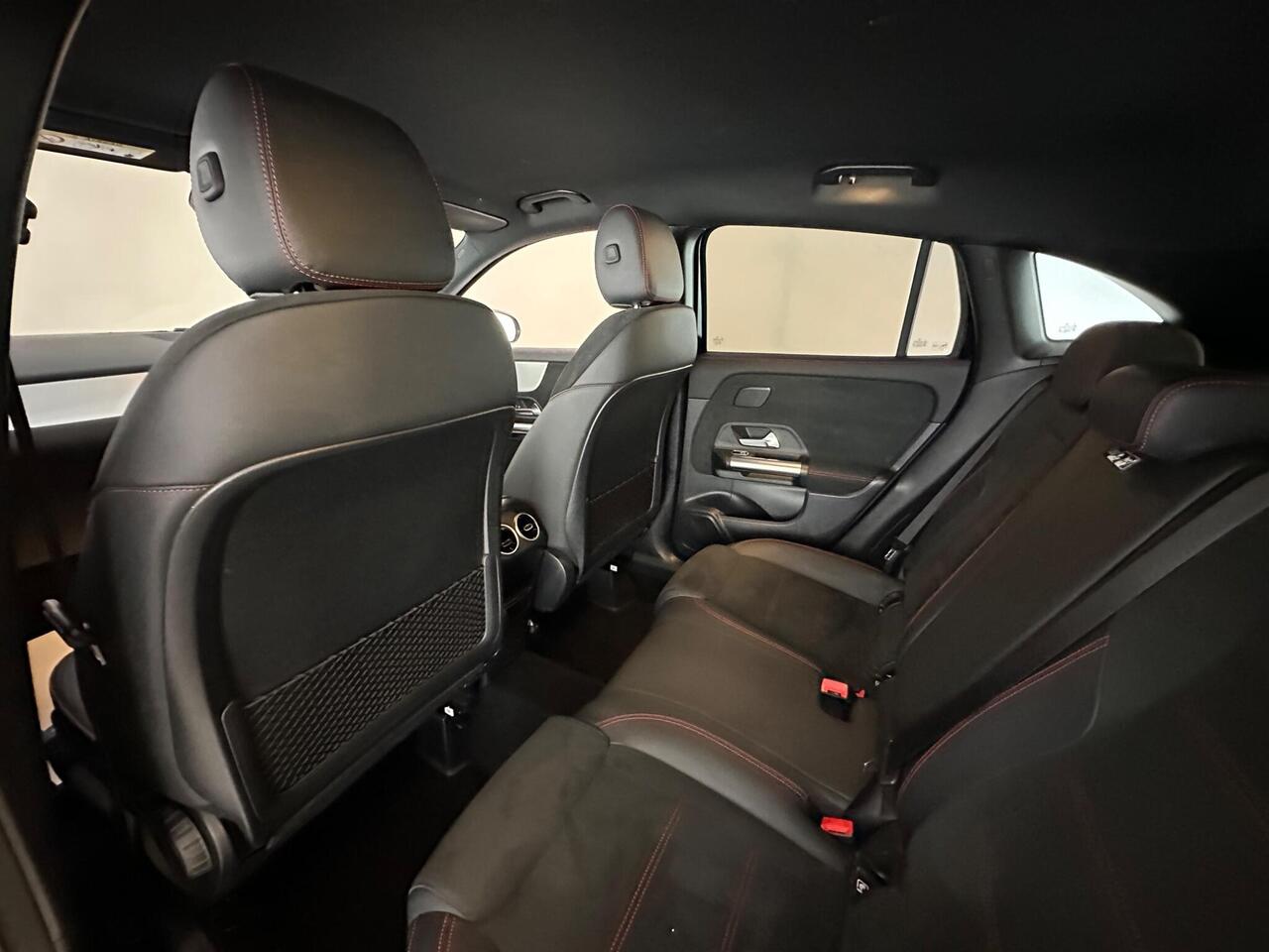 Mercedes-Benz GLA KN73PZS