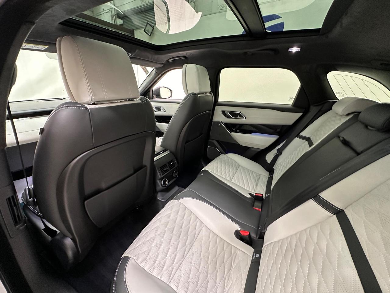 Land Rover Range Rover Velar HJ69GAU