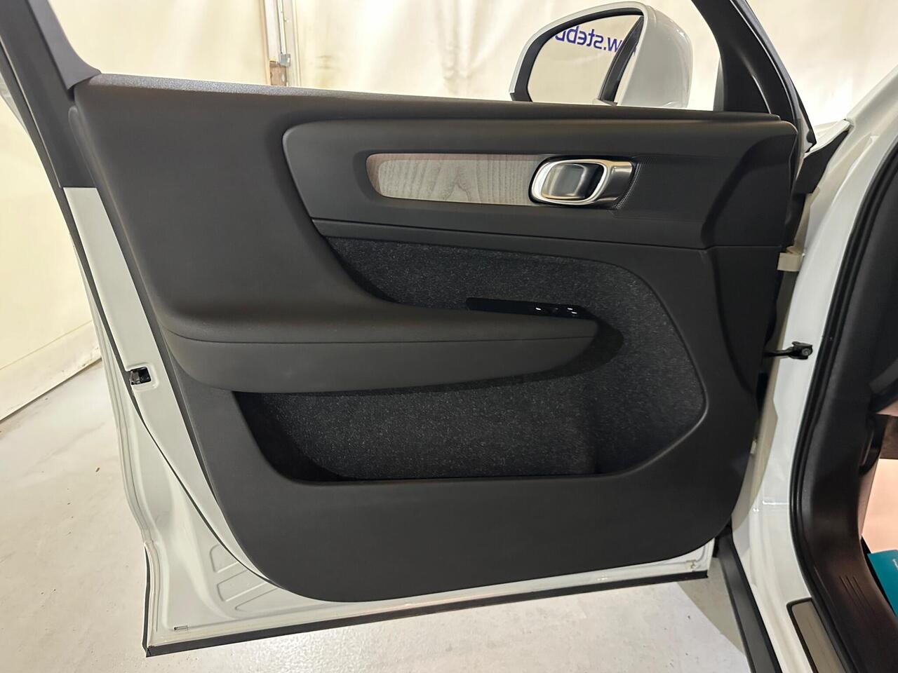 Volvo XC40 LR71UNH