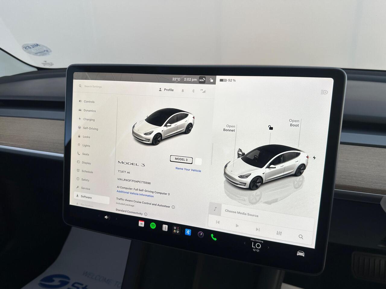 Tesla Model 3 MH23HFX