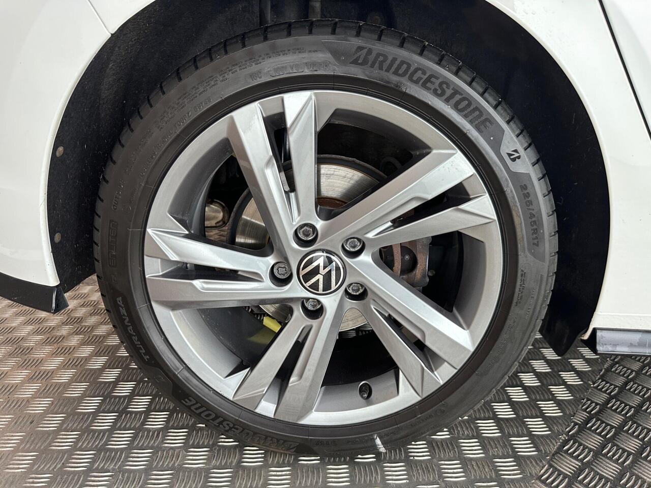 Volkswagen Golf VK23WGN