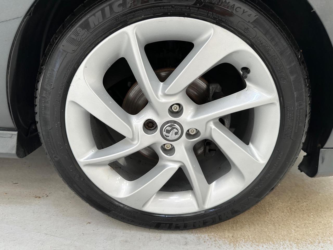 Vauxhall Corsa DT18OHZ