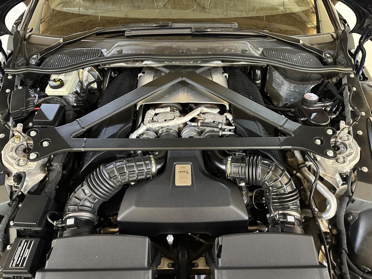 Aston Martin Vantage MV20UZG