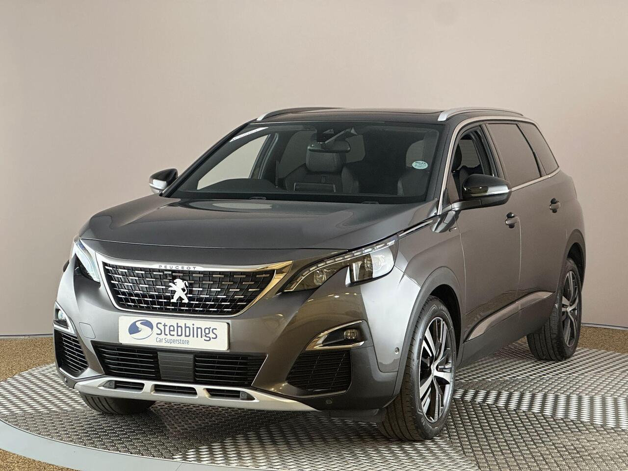 Peugeot 5008 YC69YJN