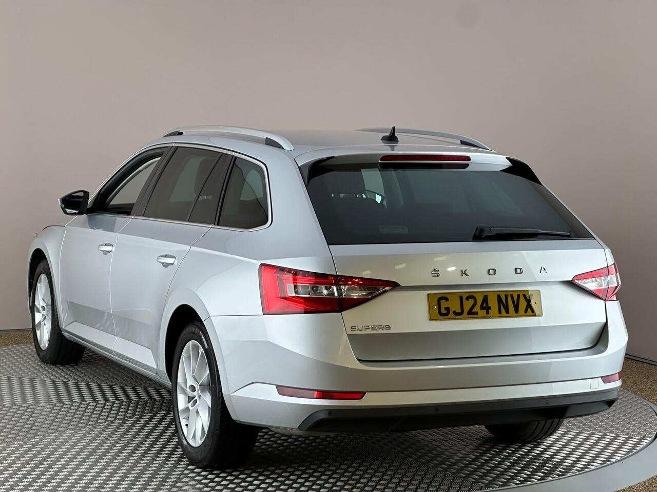 Skoda Superb GJ24NVX