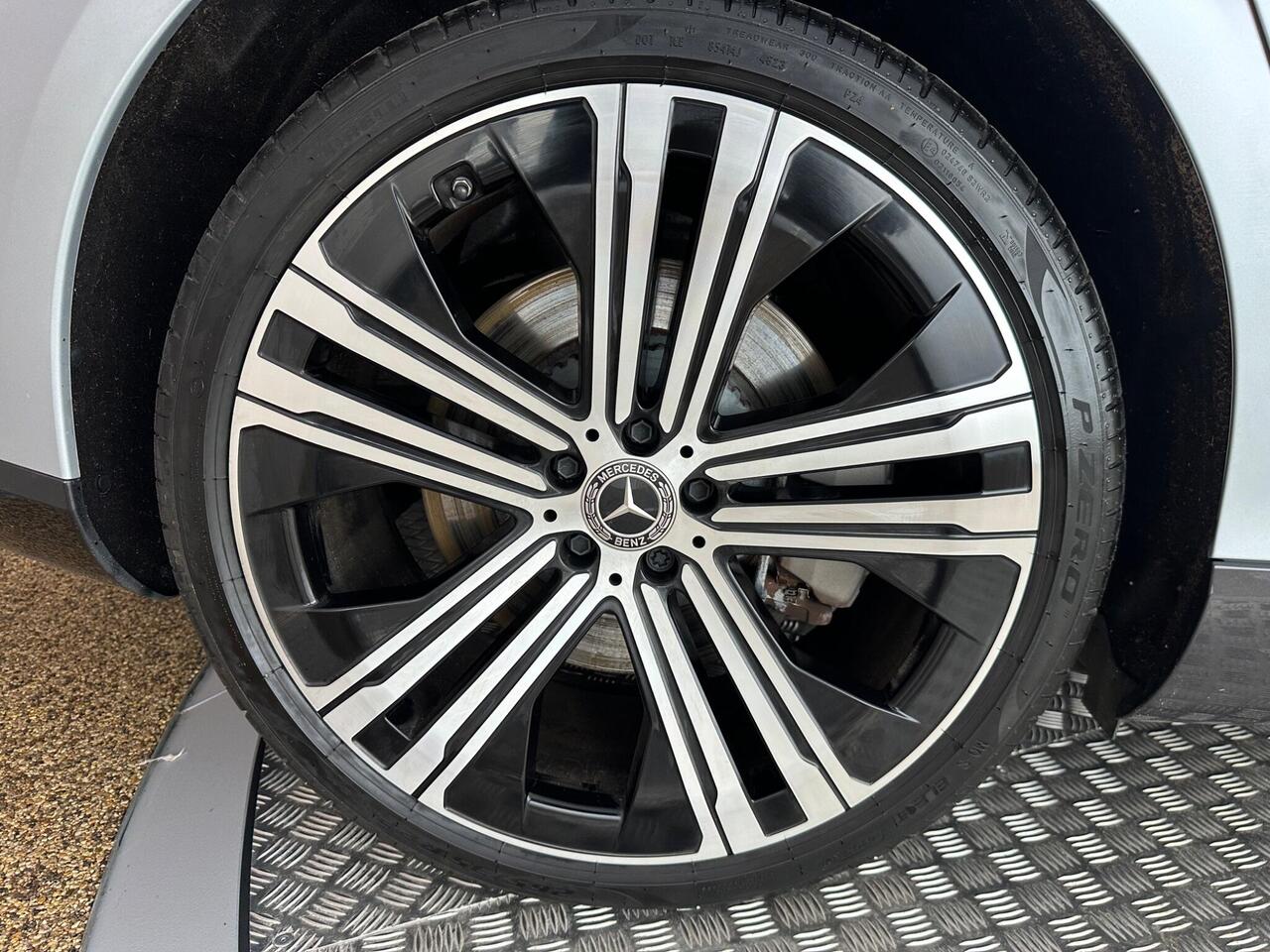 Mercedes-Benz EQS BU72RGO