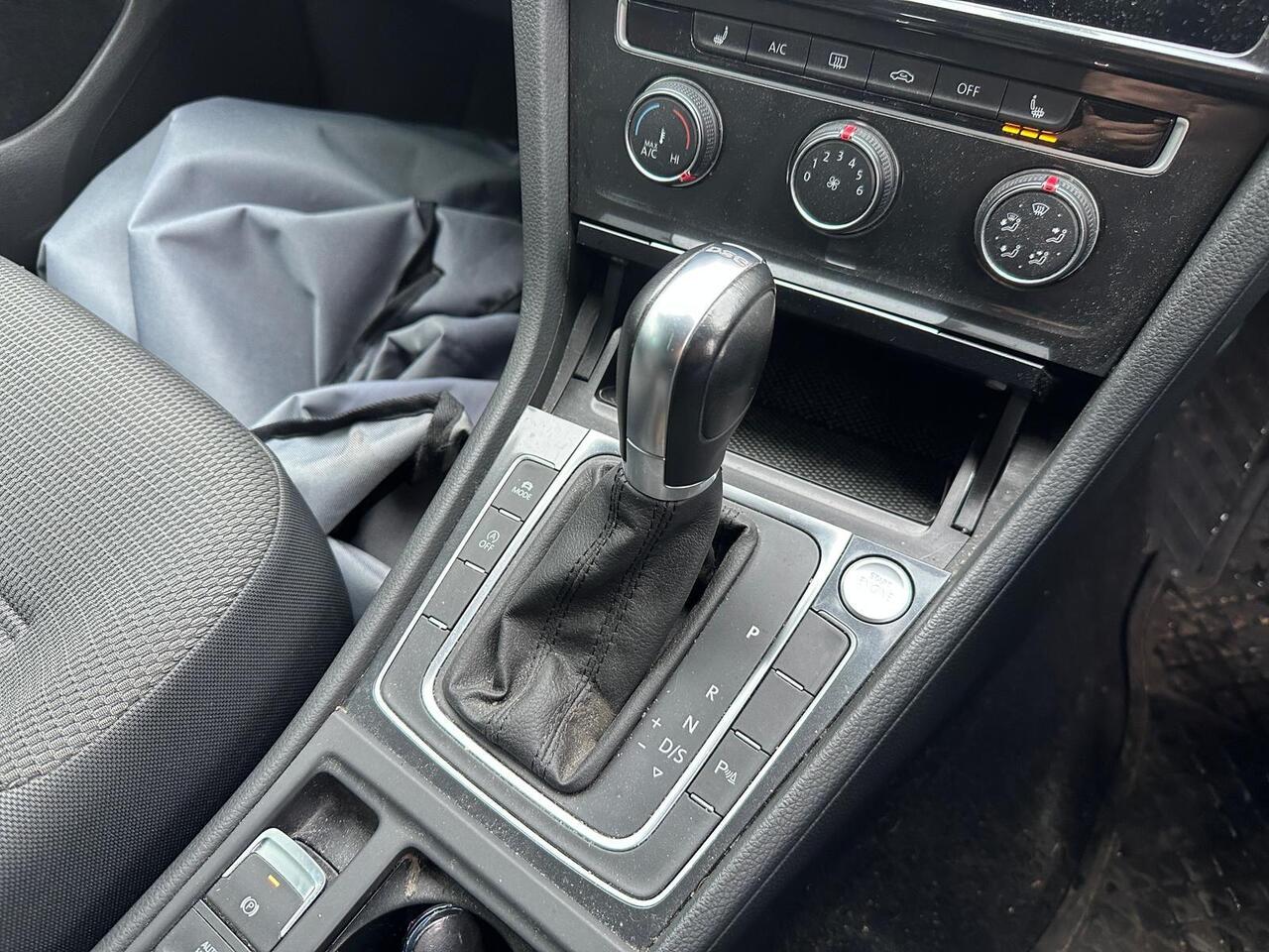 Volkswagen Golf WD19VSX