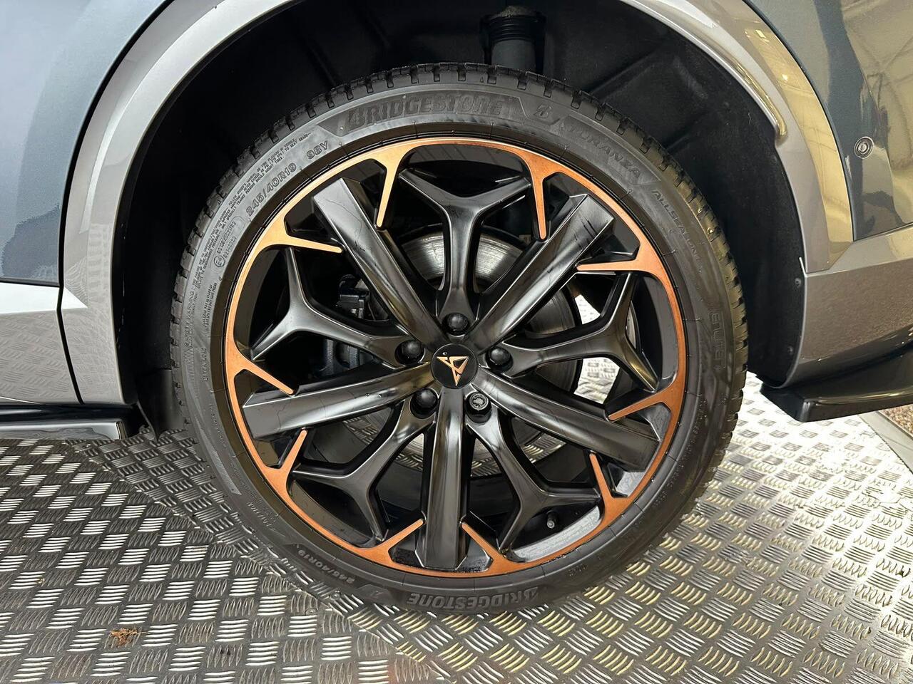 CUPRA Formentor YF71CBV
