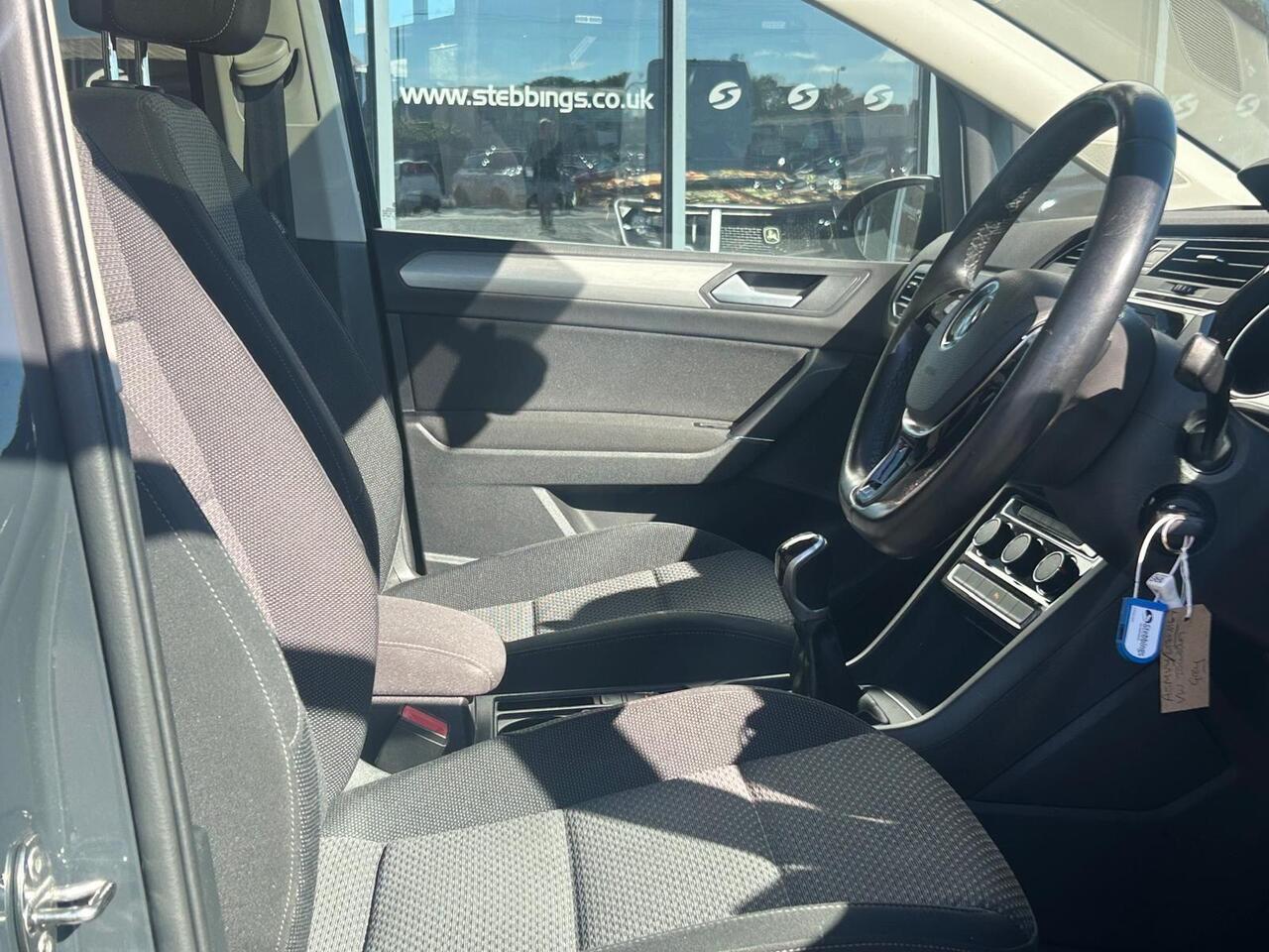 Volkswagen Touran LT70MGY