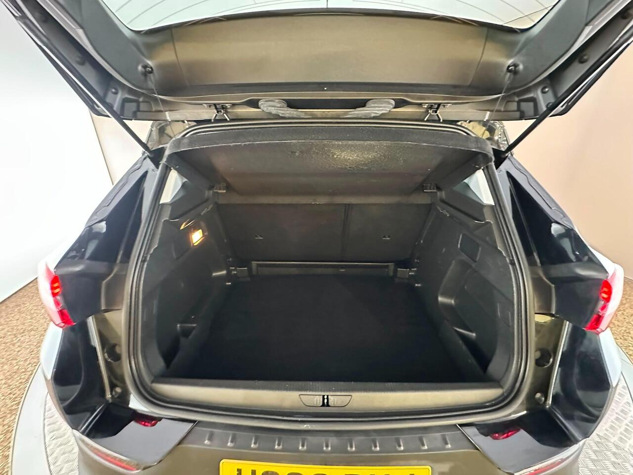 Vauxhall Grandland HG22DXJ