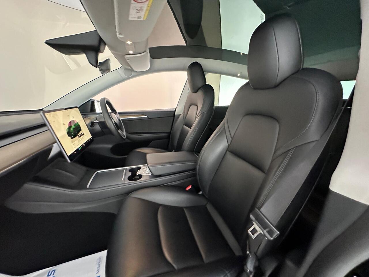 Tesla Model Y GJ22UHF