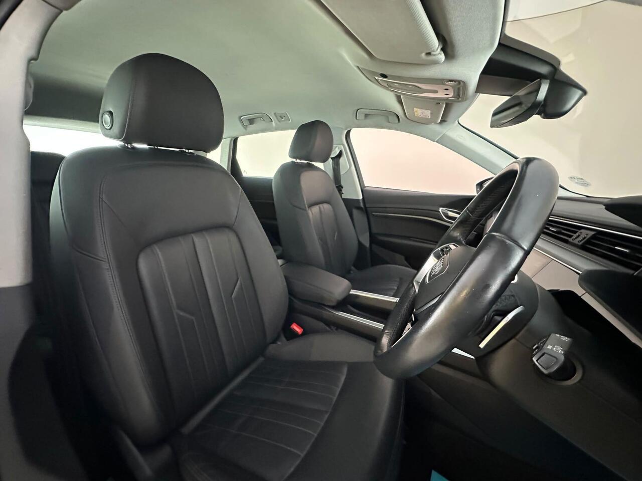 Audi e-tron NL70UPZ