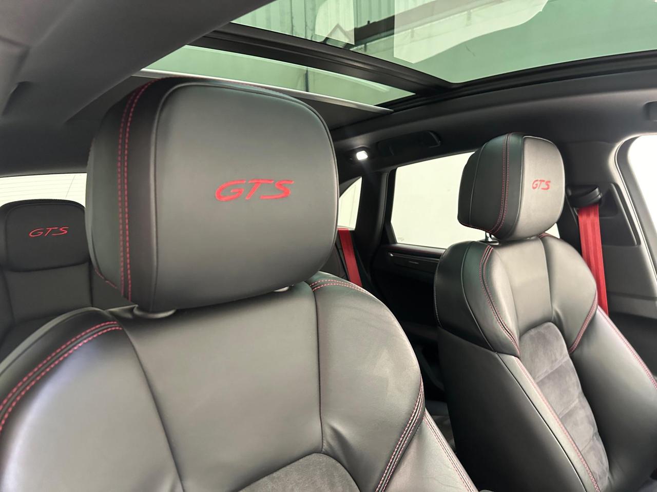 Porsche Macan WM66DZS