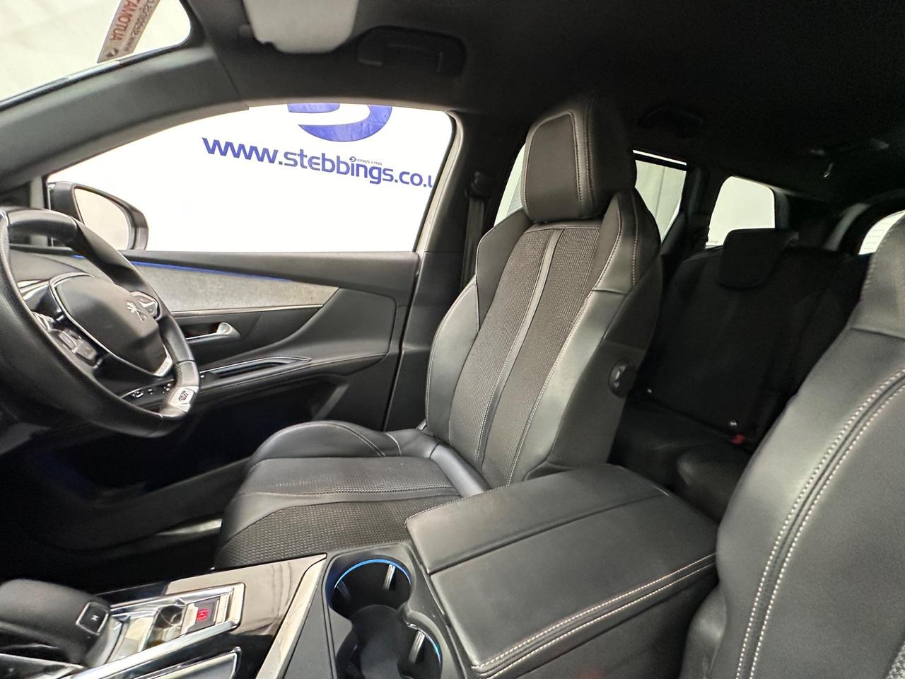 Peugeot 5008 SB71YGH