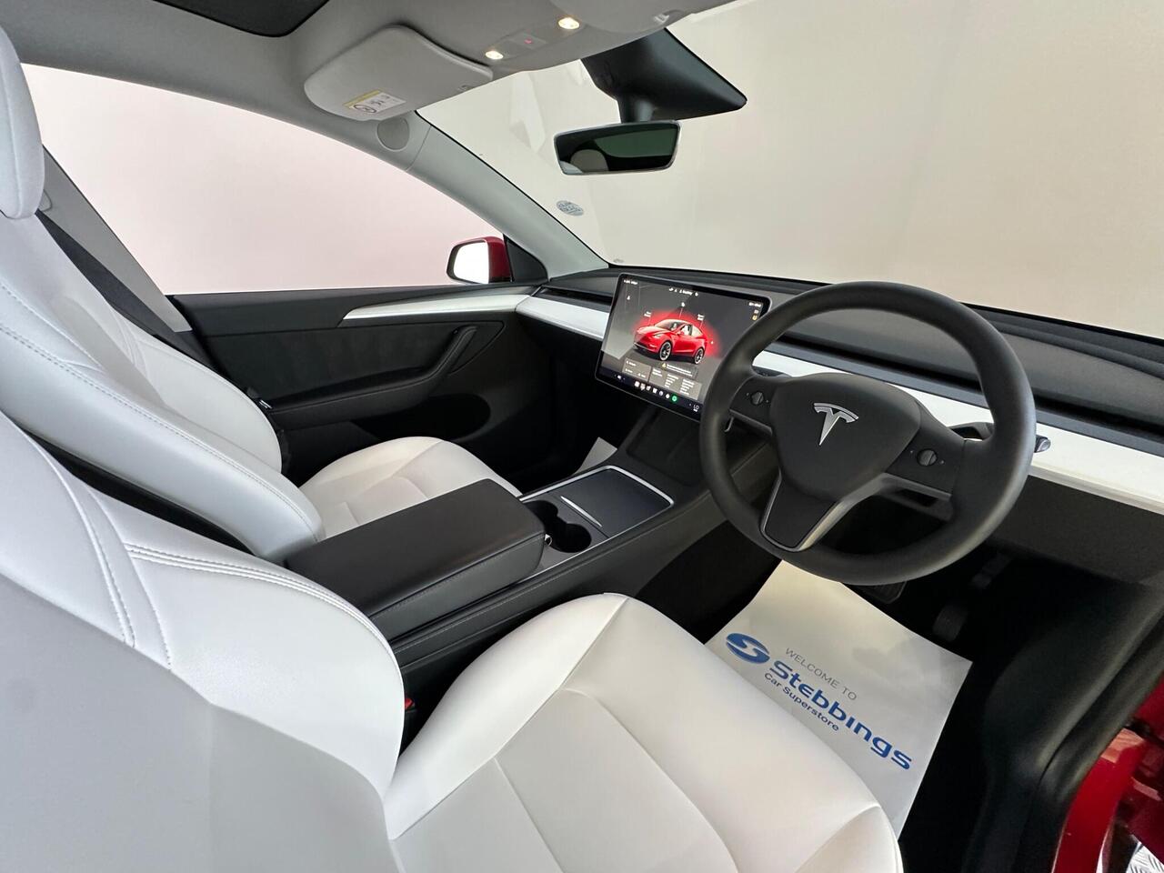 Tesla Model Y BD73NWG