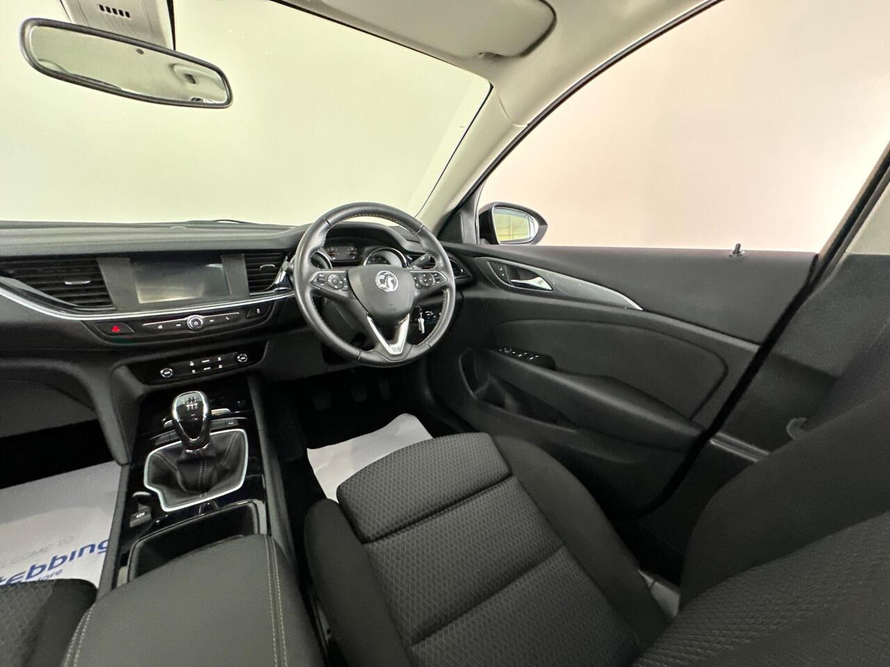 Vauxhall Insignia VO71HRZ