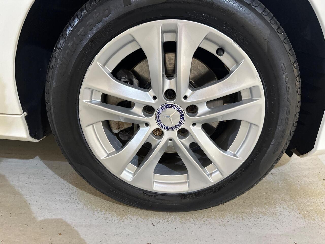Mercedes-Benz C Class OY14GVO