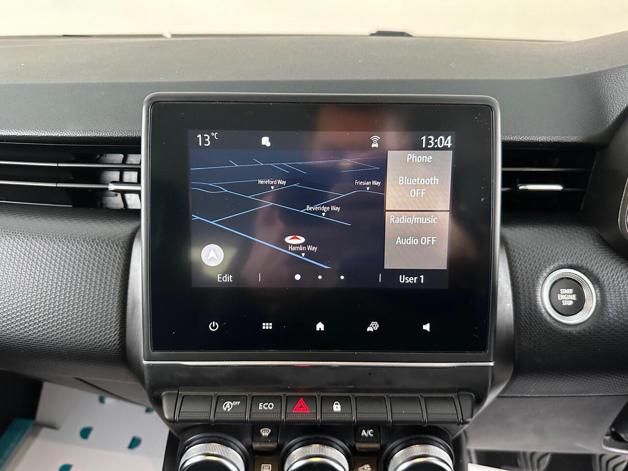 Renault Clio YC71OJA