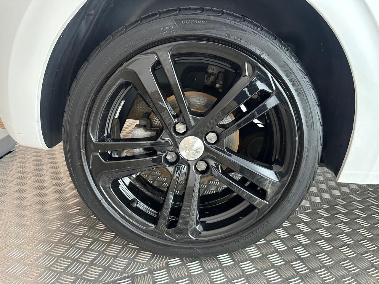 Peugeot 208 RK17OPU