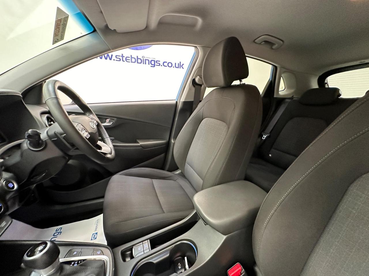 Hyundai KONA DU71YMC