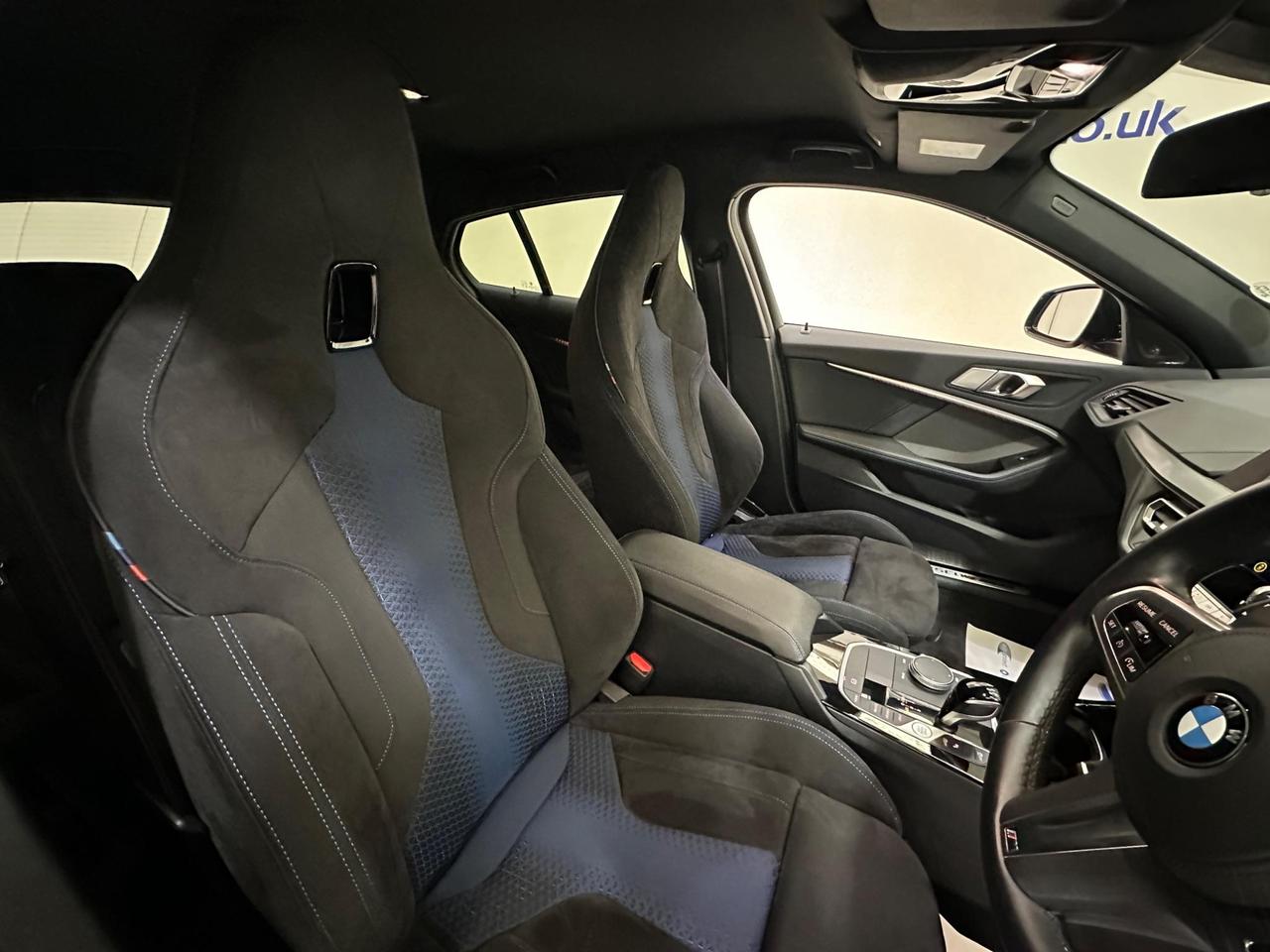 BMW 1 Series KR22XNT