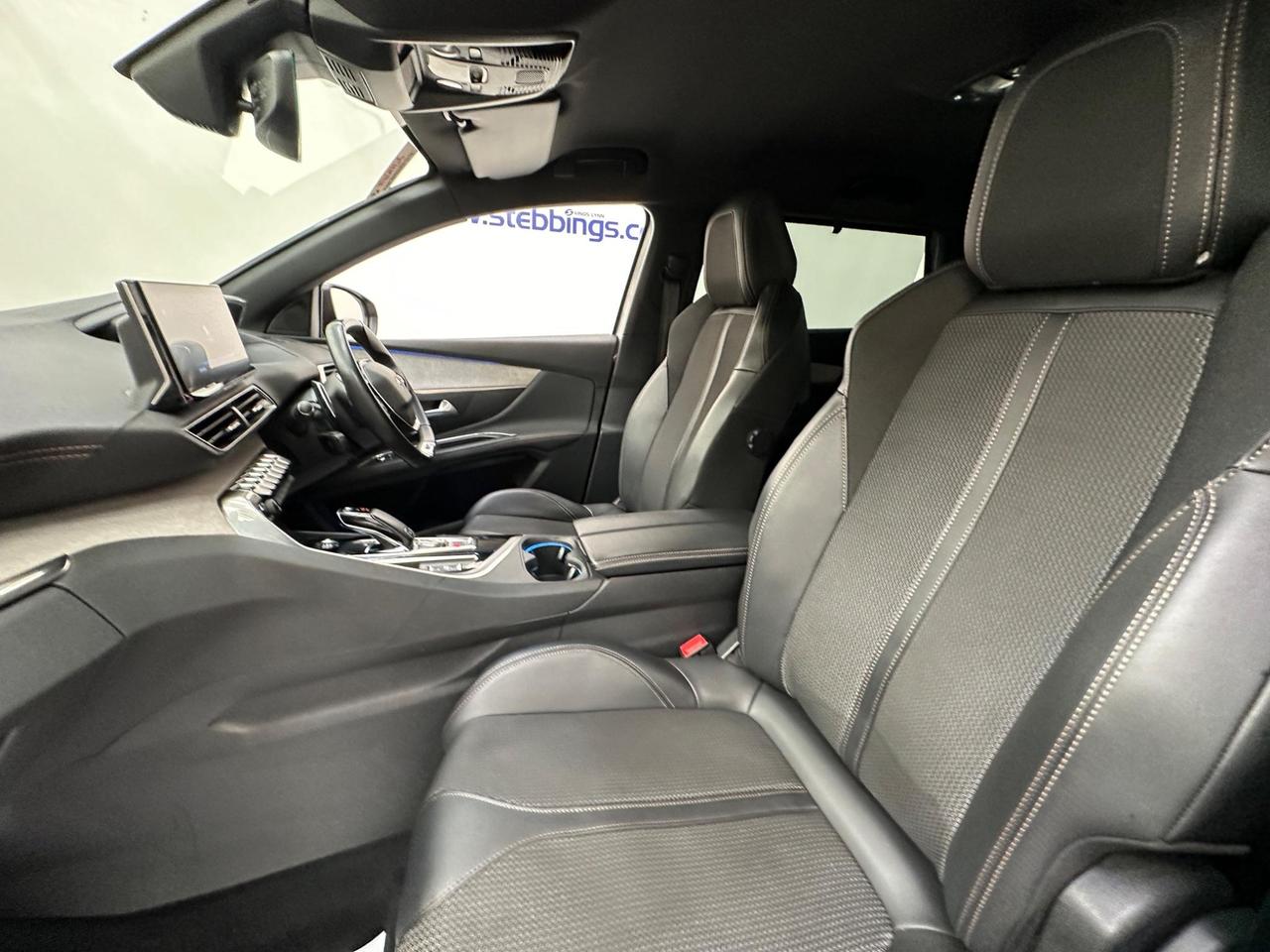 Peugeot 5008 SB71YGH
