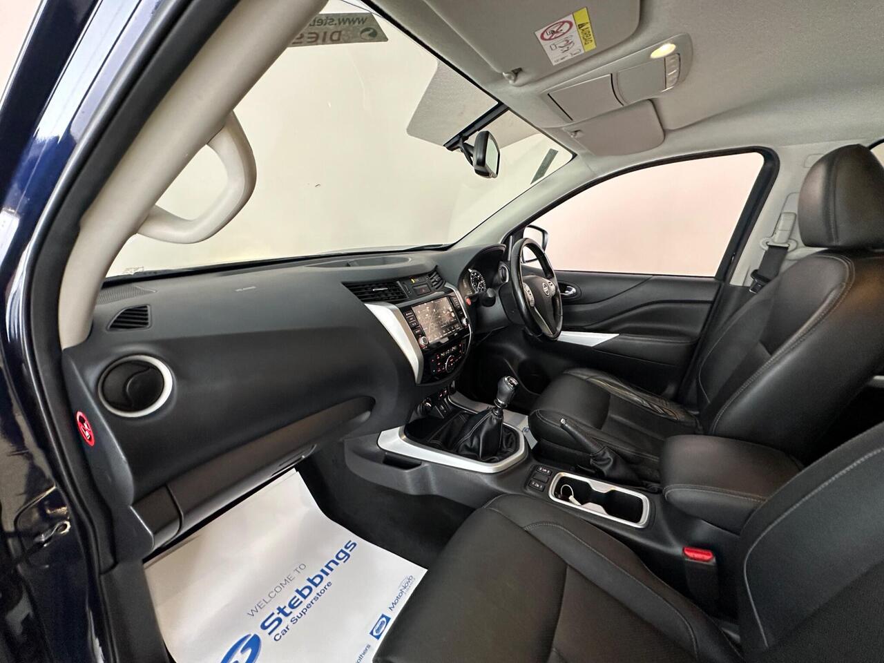 Nissan Navara YH21DDW