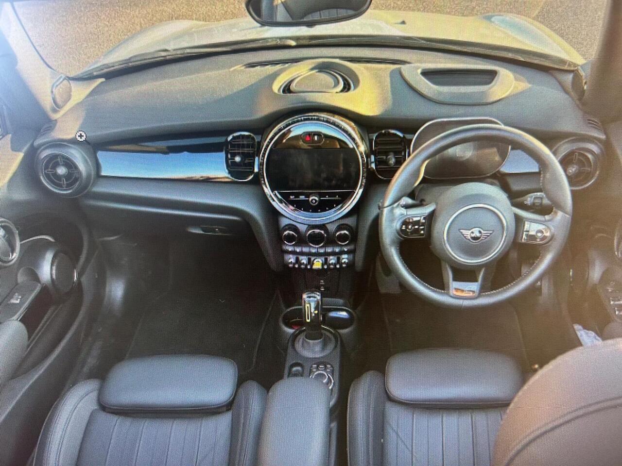 MINI Electric Convertible WP24VCF