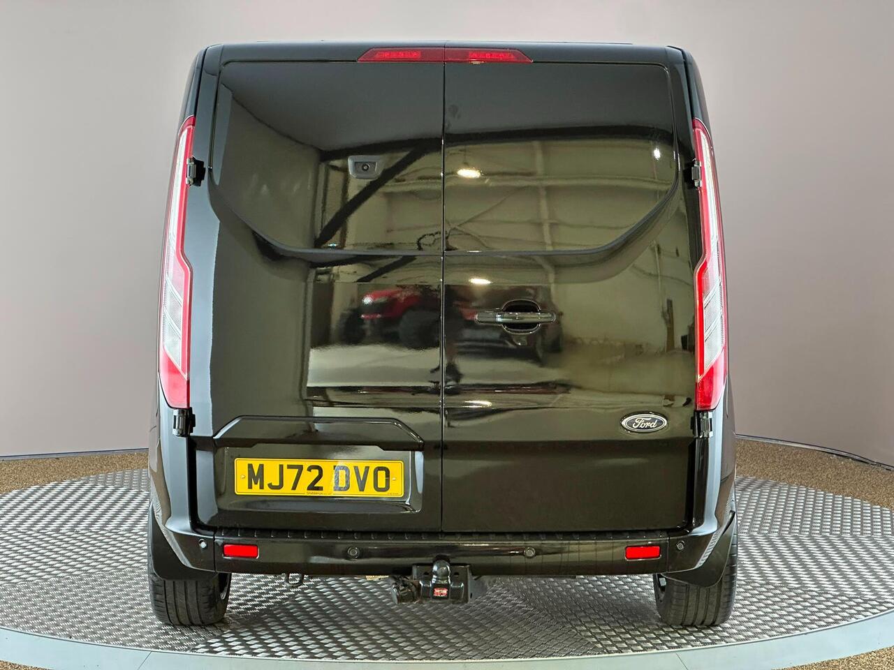 Ford Transit Custom MJ72DVO