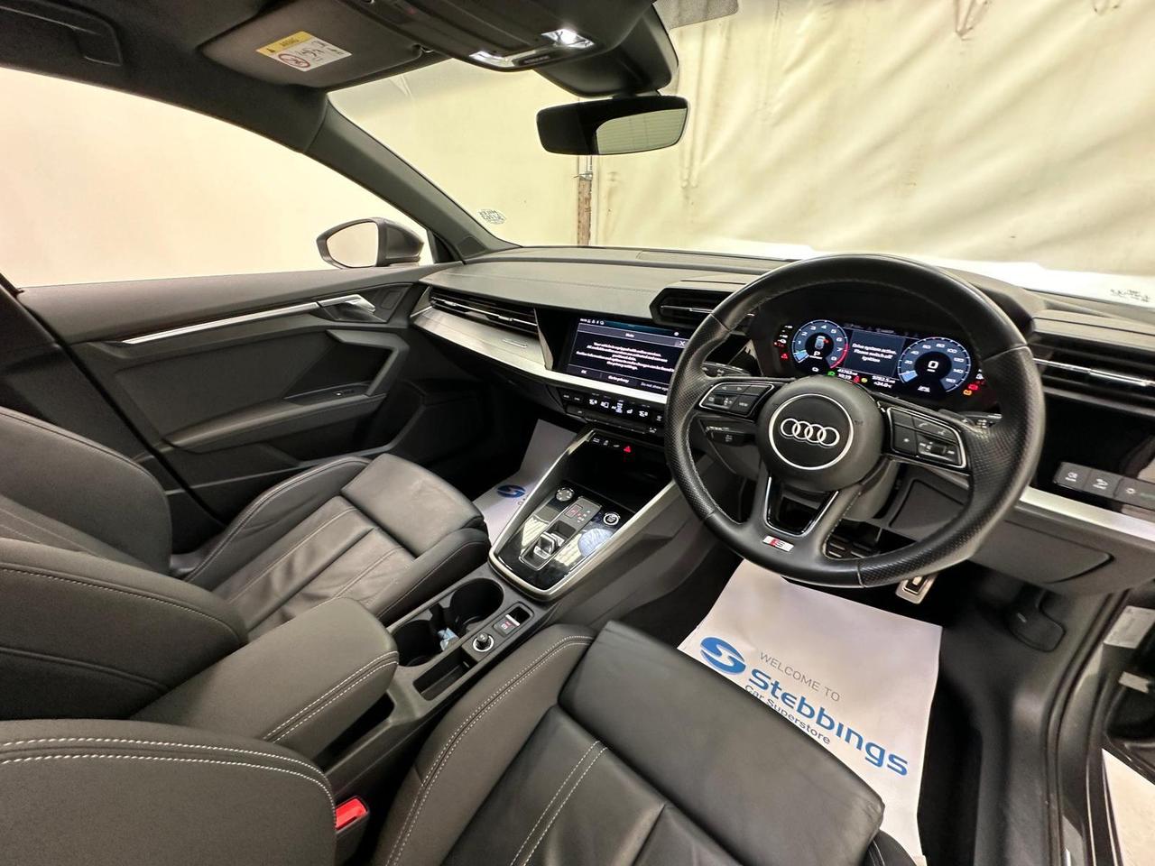 Audi A3 YE21XNF