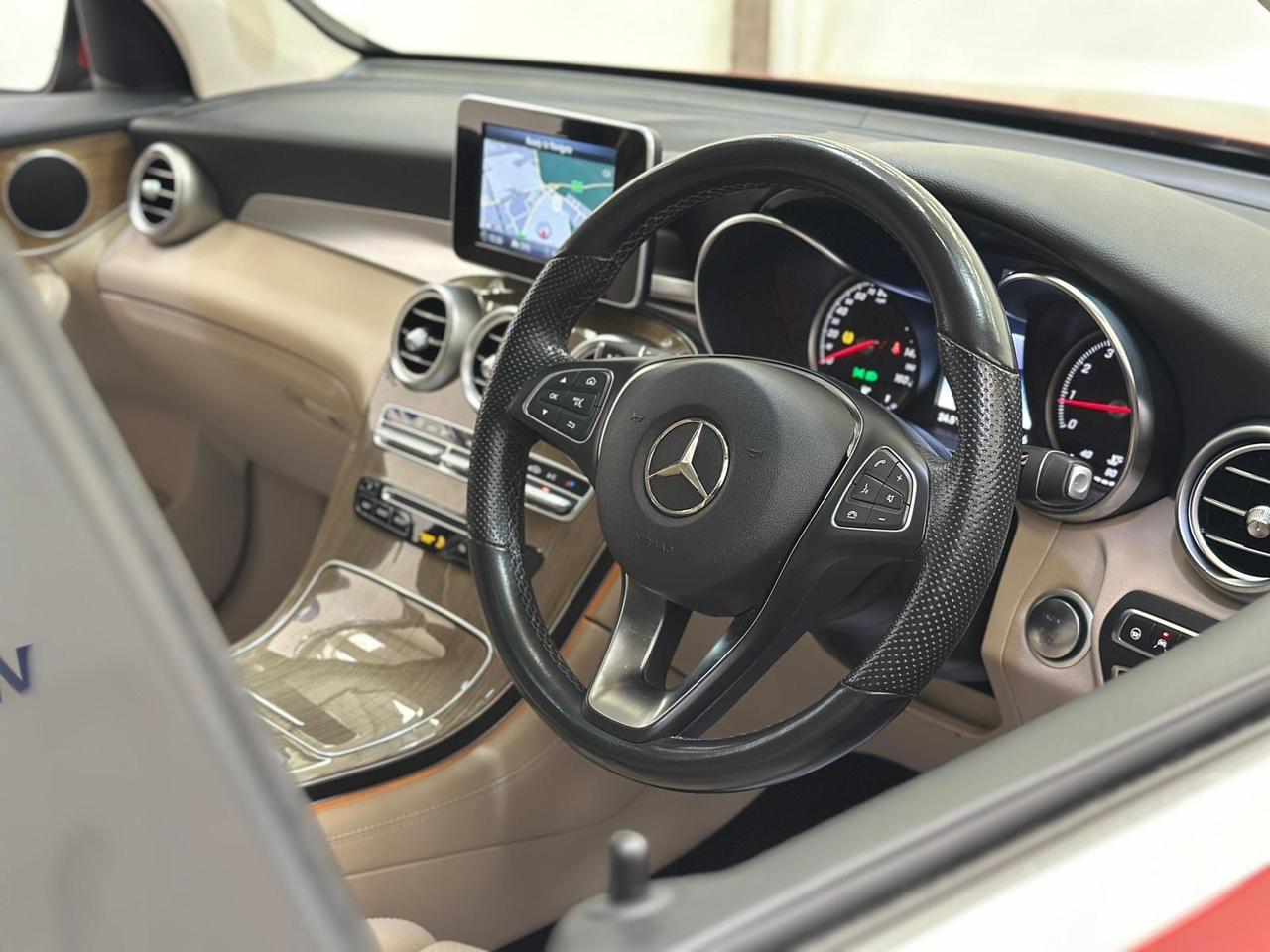Mercedes-Benz GLC EX19AEJ
