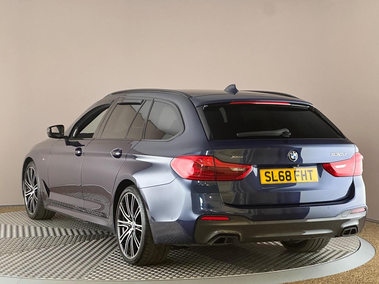 BMW 5 Series SL68FHT