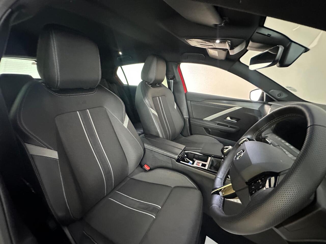 Vauxhall Astra SH24KNK