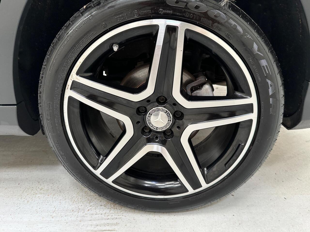 Mercedes-Benz GLA EY15HRN