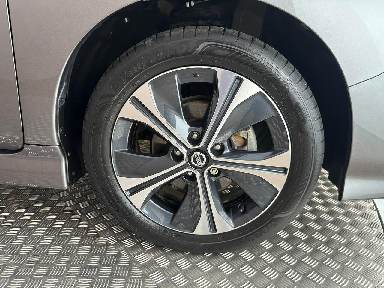 Nissan Leaf AP22EFD