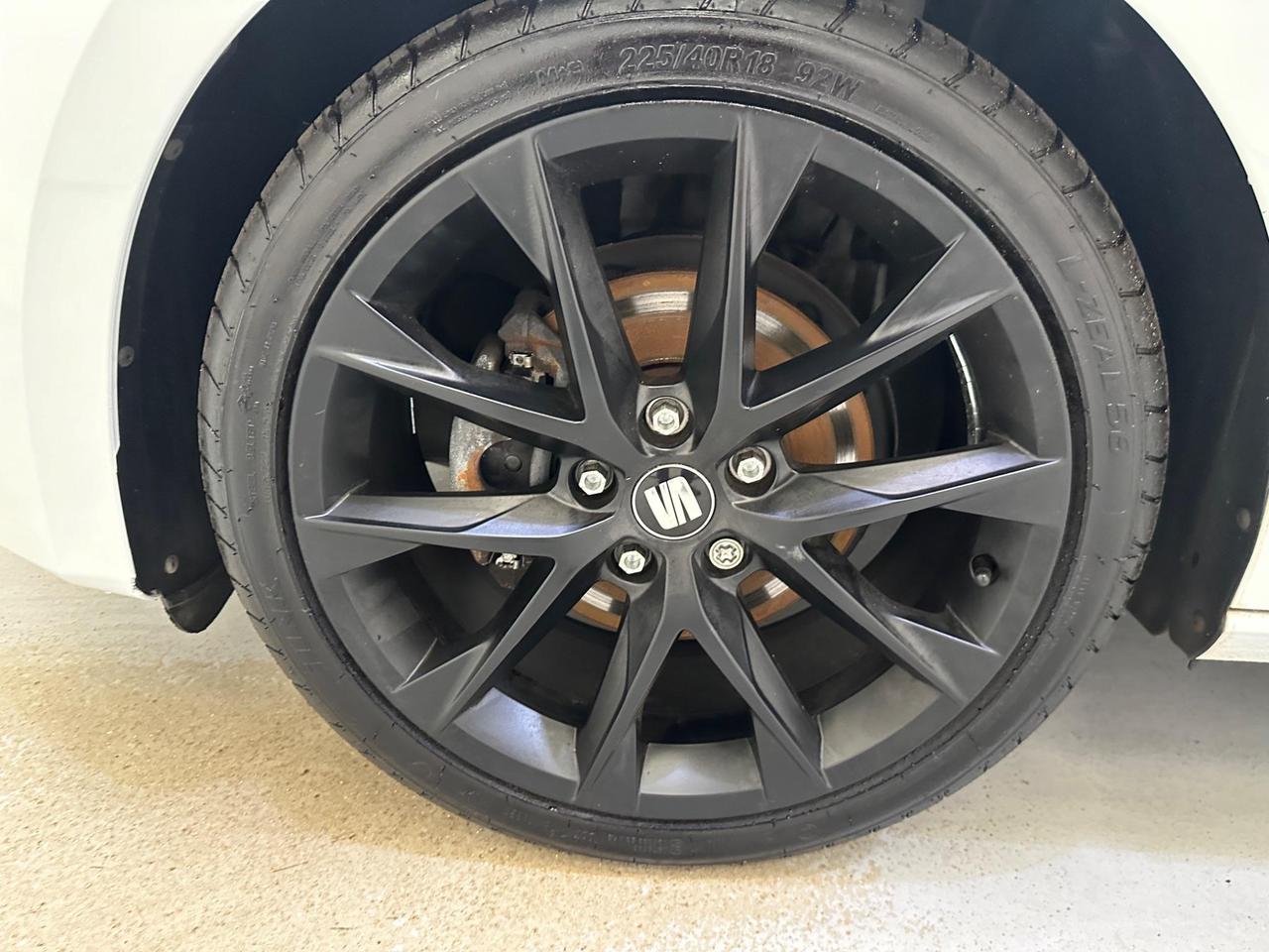 SEAT Leon YA69LHE
