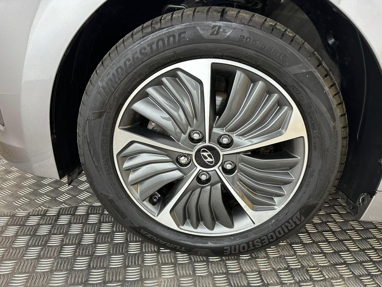 Hyundai IONIQ KM22UCT