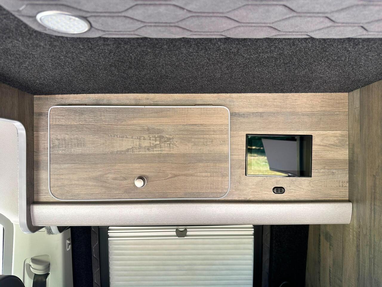 Volkswagen Crafter DX26ZHU