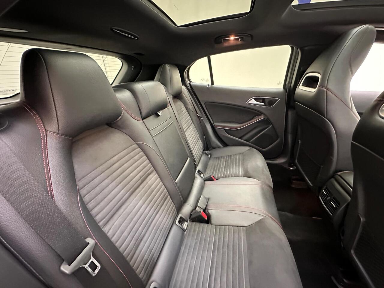 Mercedes-Benz GLA EY15HRN