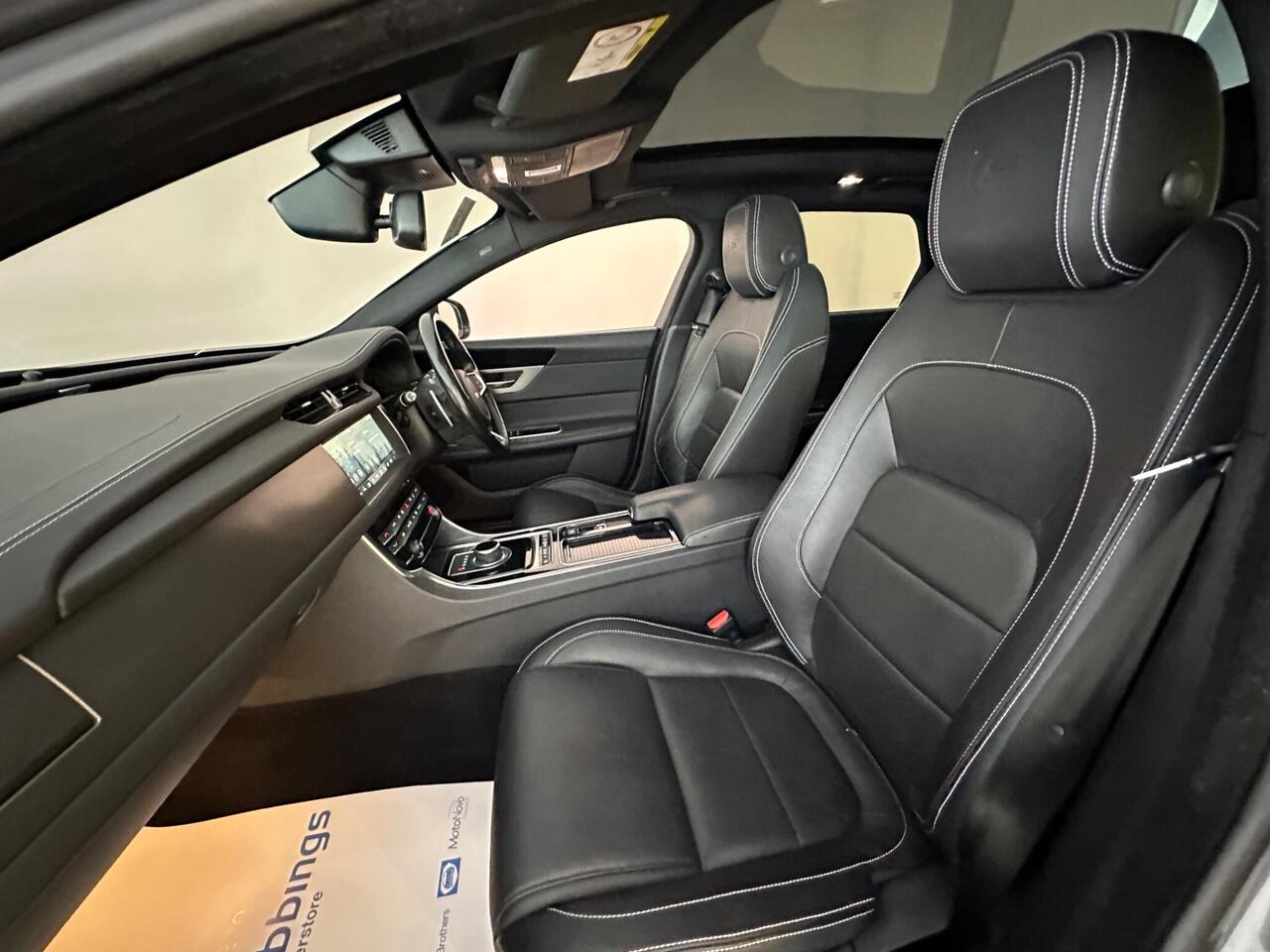Jaguar XF OV18XCZ