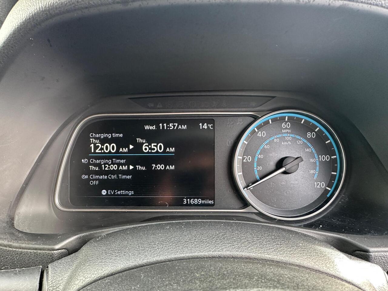 Nissan Leaf YO69FRN