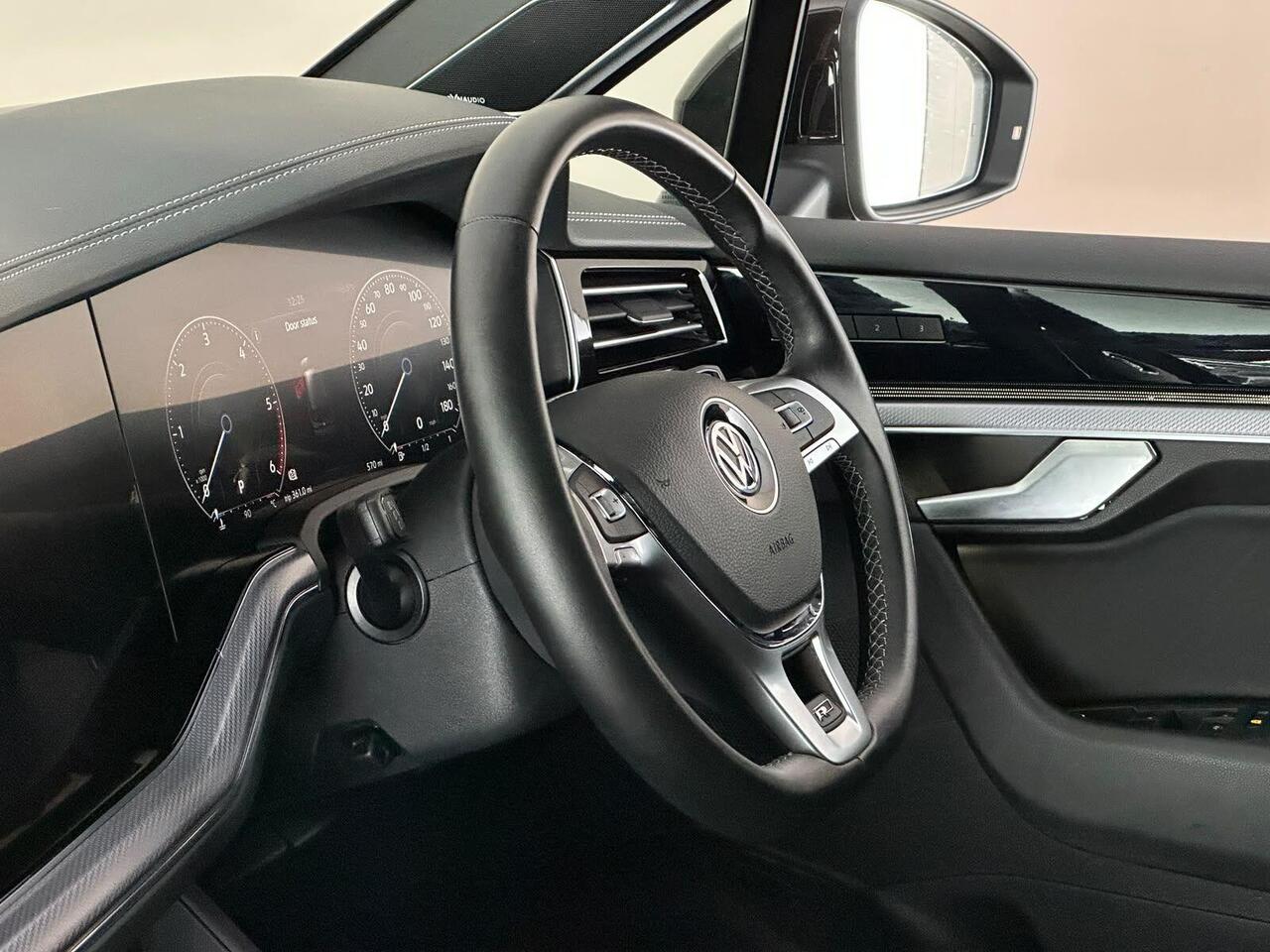 Volkswagen Touareg KY69UHS