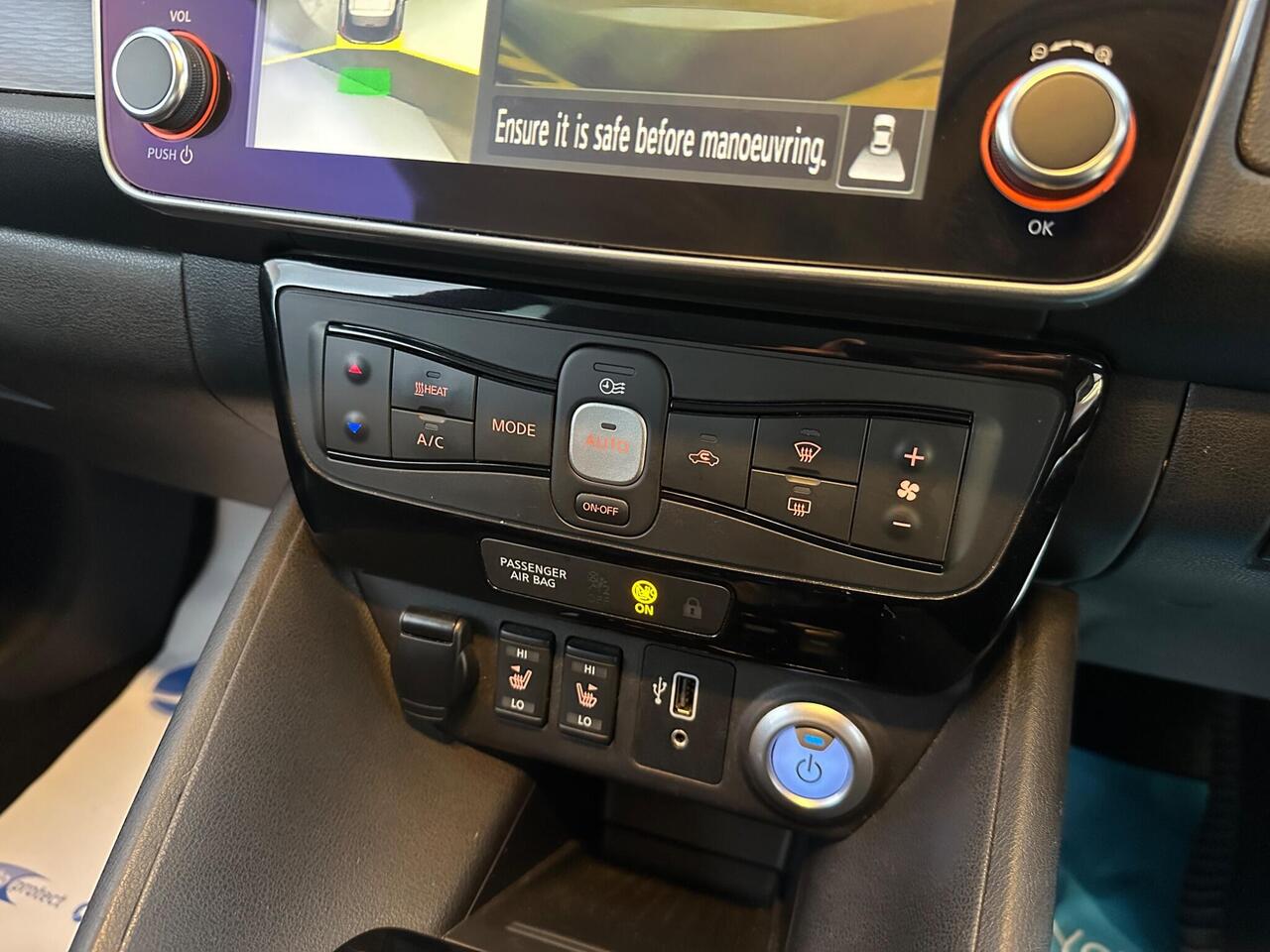 Nissan Leaf VN70YLU