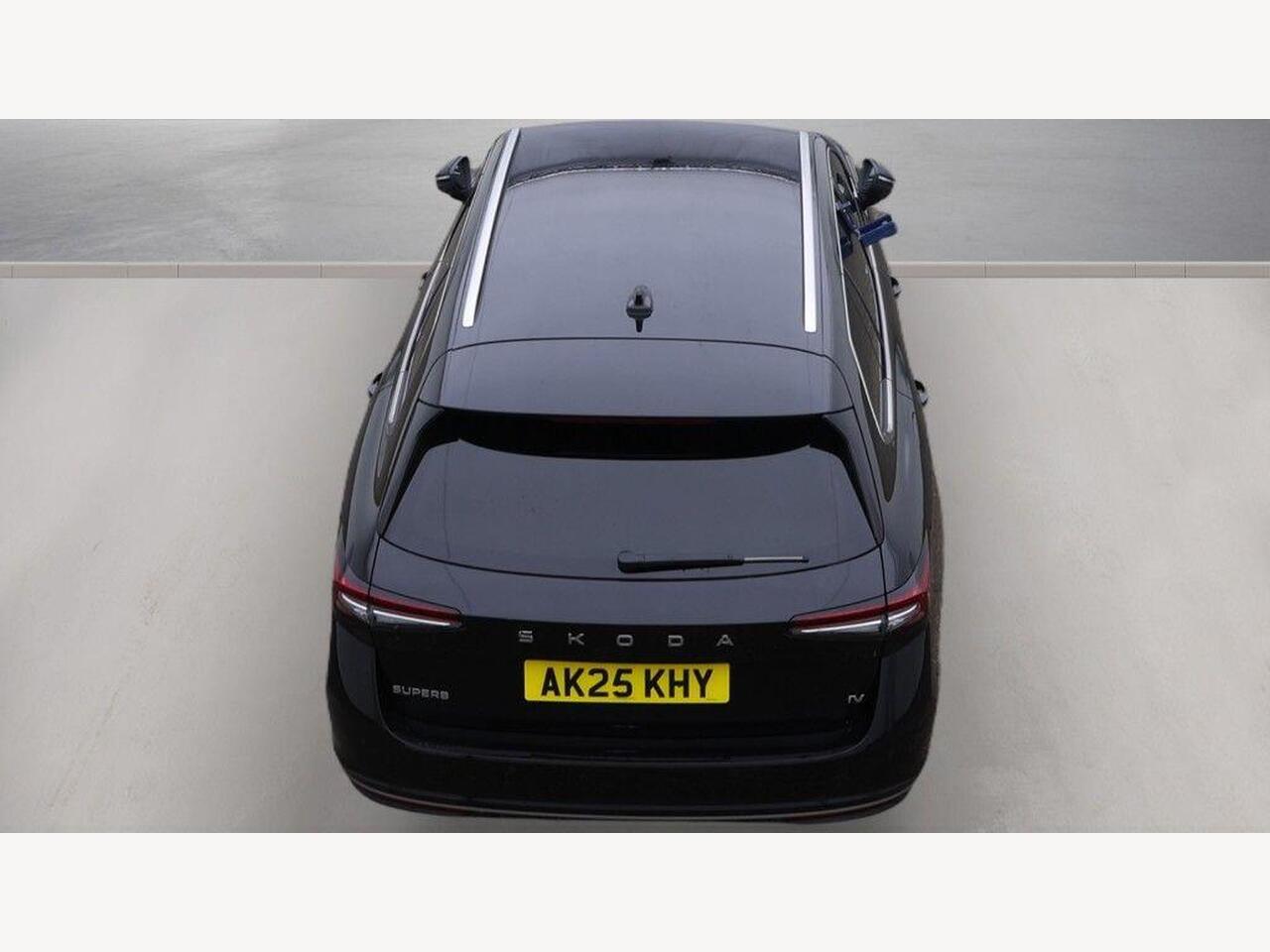 Skoda Superb AK25KHY