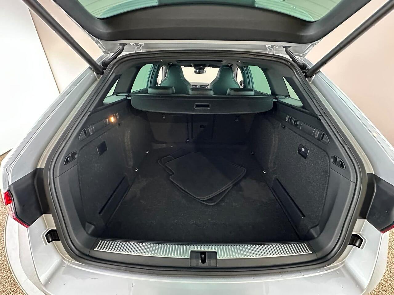 Skoda Superb OE67FTU